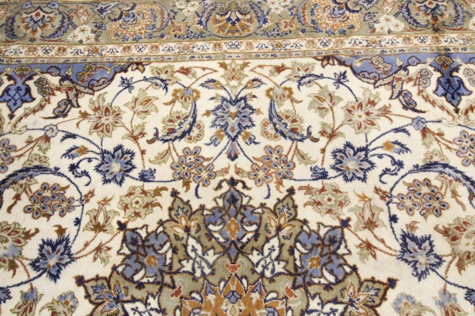 Perserteppich Isfahan 381 x 255 cm Wolle handgeknüpft