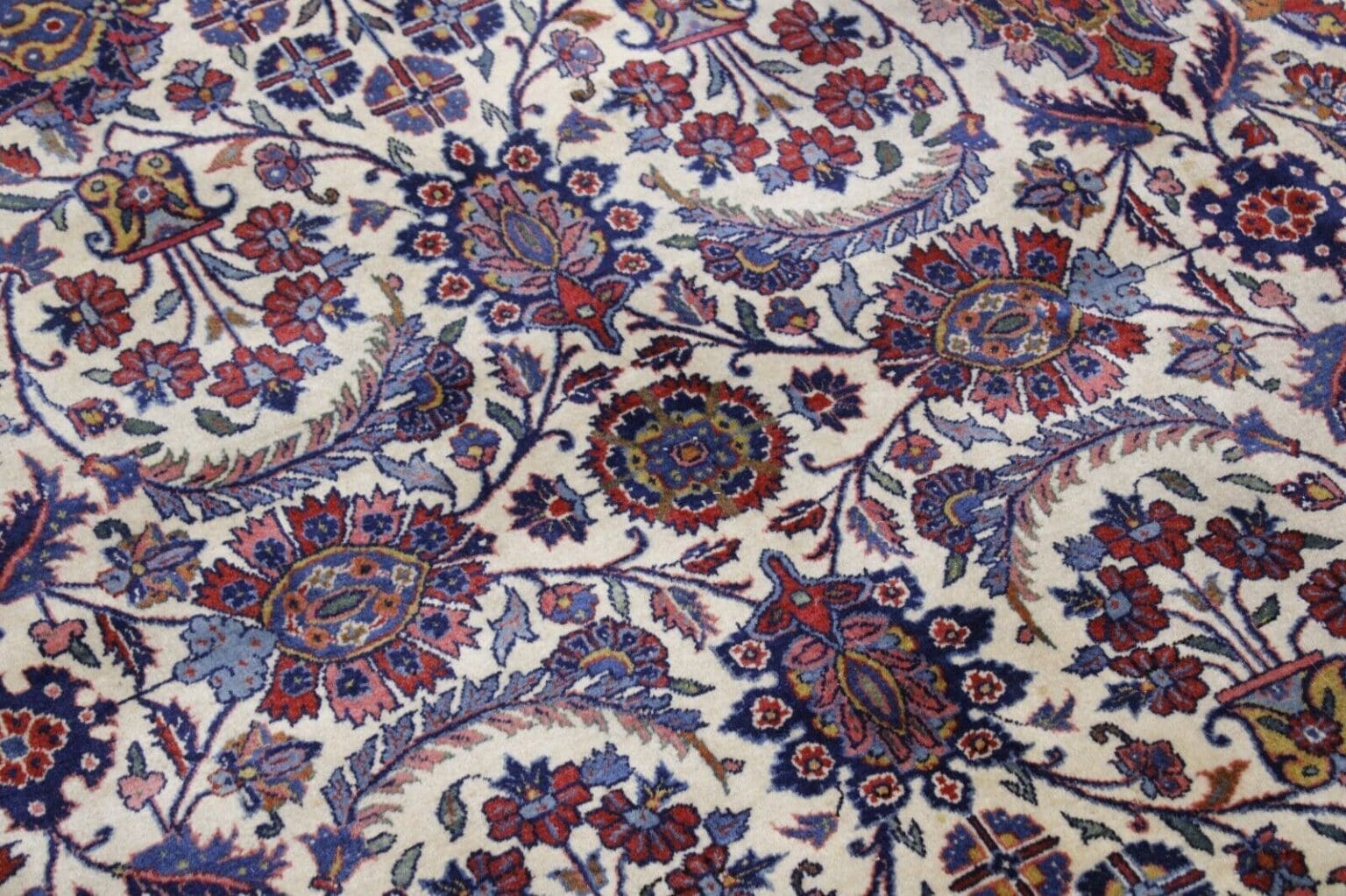 Perserteppich Keshan 385 x 260 cm Wolle handgeknüpft