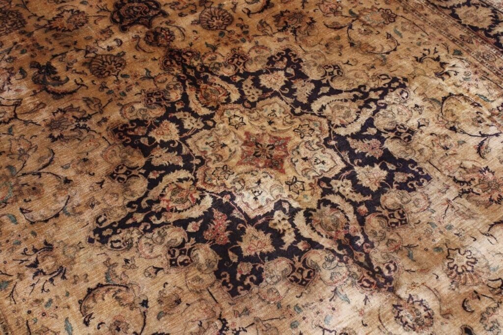 Perserteppich Ghom 300 x 191 cm Seide handgeknüpft