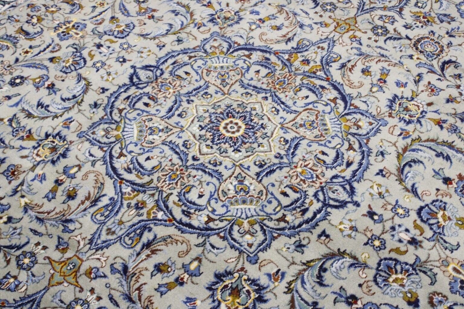 Perserteppich Keshan 339 x 230 cm Wolle handgeknüpft