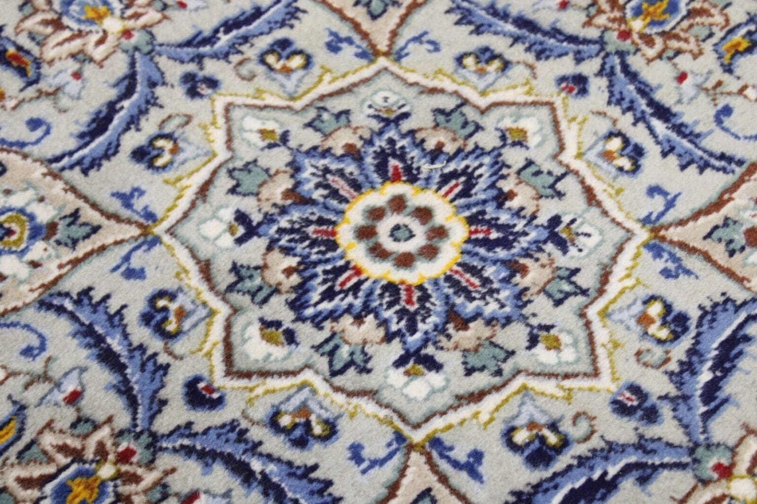 Perserteppich Keshan 339 x 230 cm Wolle handgeknüpft