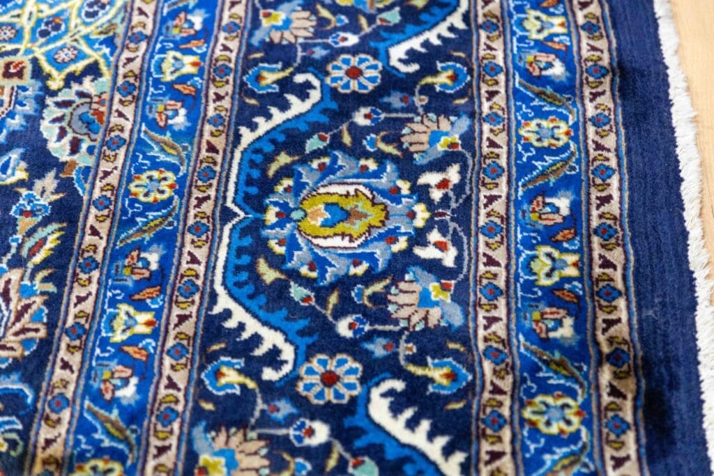 img_0122-scaled Perserteppich Ardabil 345 x 247 cm handgeknüpft (Verkauft)