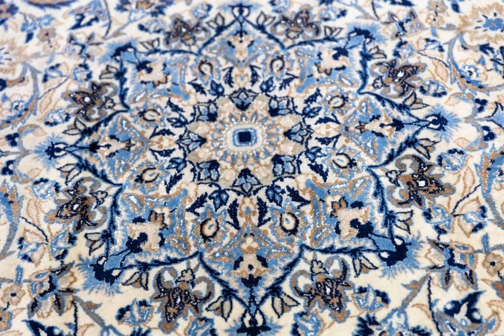 Perserteppich Nain 285 x 175 cm Wolle handgeknüpft (Verkauft)