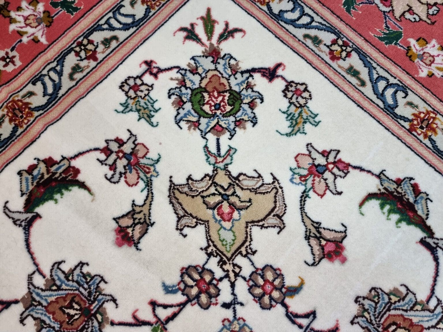 Perserteppich Täbriz 305x202 cm Korkwolle handgeknüpft