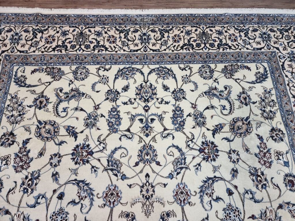 Perserteppich Nain 308x252 cm Korkwolle handgeknüpft