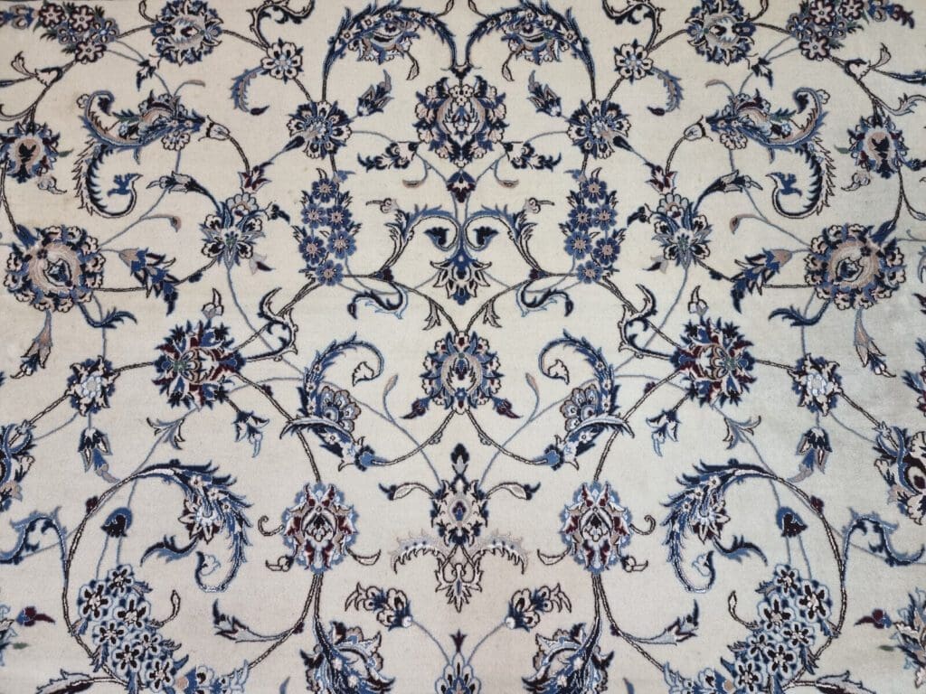 Perserteppich Nain 308x252 cm Korkwolle handgeknüpft