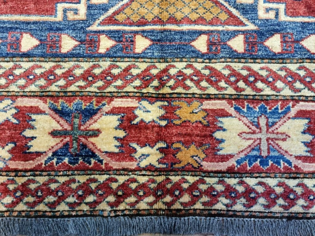 wunderschoner-original-pakistanischer-kazak-teppich-231x175-cm-1-9 Orientteppich Kazak 231 x 175 cm Wolle handgeknüpft