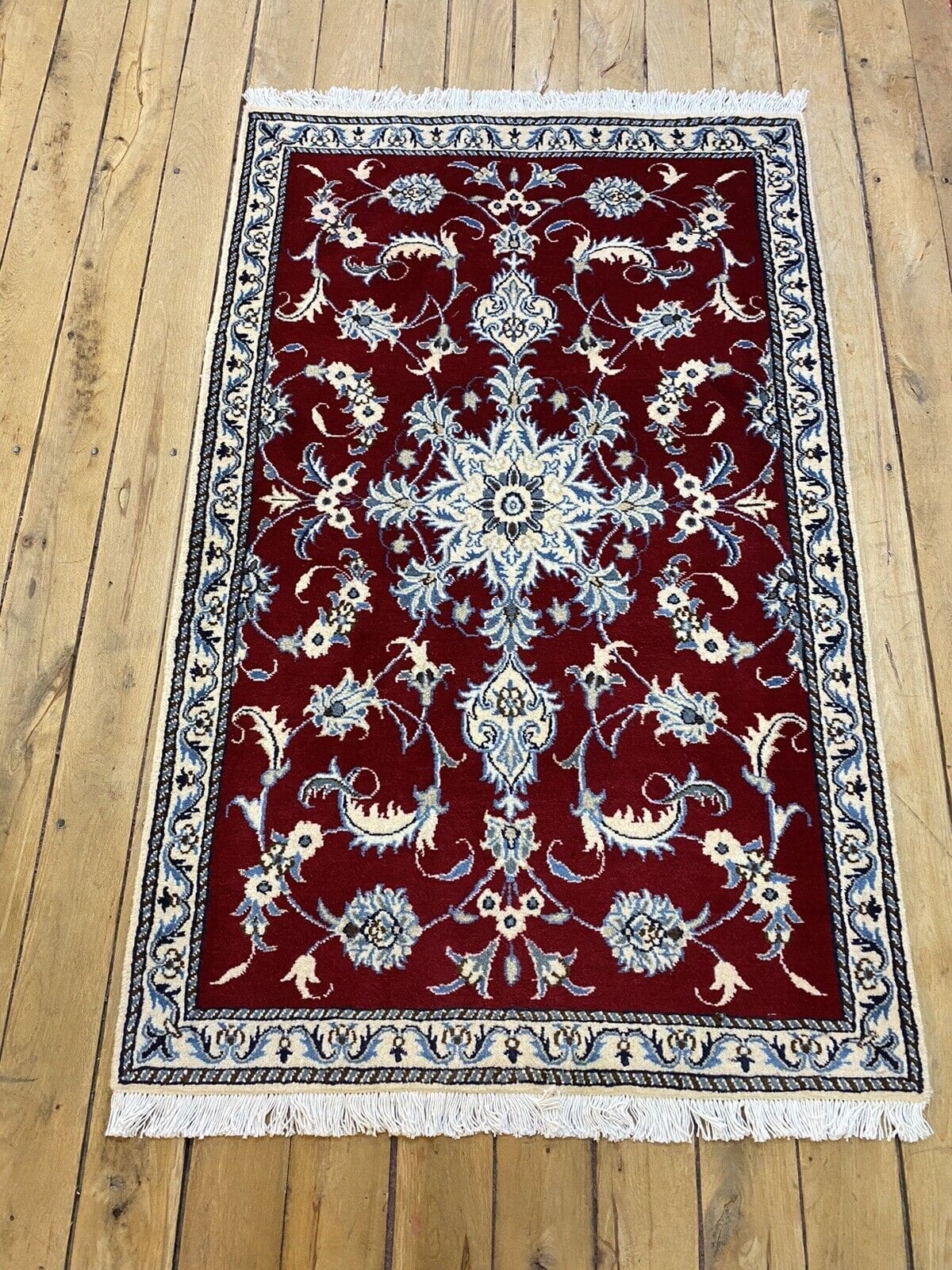Perserteppich Nain 140 x 88 cm Wolle handgeknüpft
