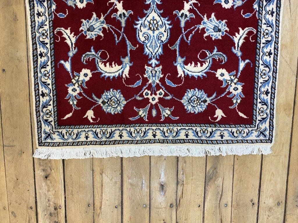 Perserteppich Nain 140 x 88 cm Wolle handgeknüpft