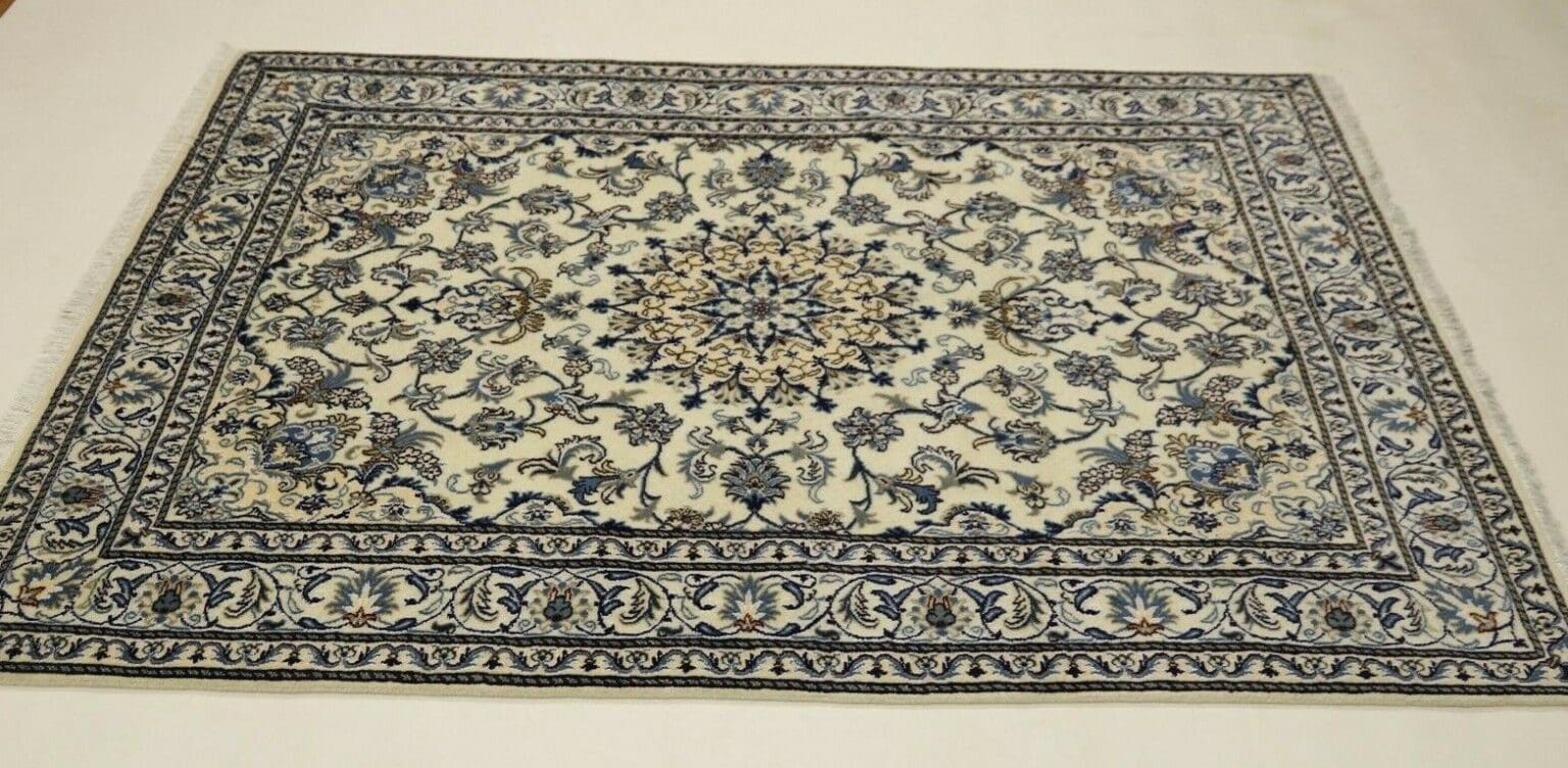 wunderschoner-perserteppich-super-nain-248-x-165-cm-ca-300000-knoten-m-1-1 Perserteppich Nain 248 x 165 cm Wolle handgeknüpft