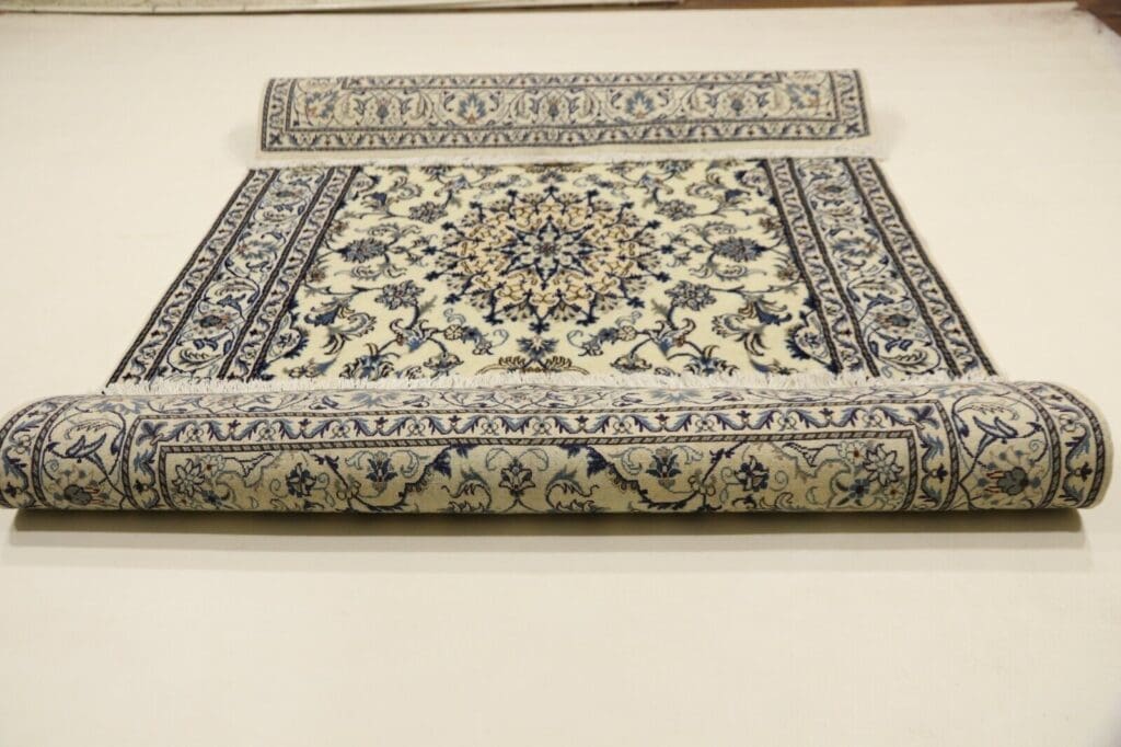 wunderschoner-perserteppich-super-nain-248-x-165-cm-ca-300000-knoten-m-1-9 Perserteppich Nain 248 x 165 cm Wolle handgeknüpft
