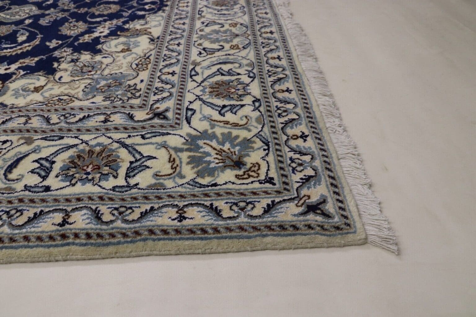 wunderschoner-perserteppich-nain-293-x-196-cm-ca-300000-knoten-m-90-1-5 Perserteppich Nain 293 x 196 cm Wolle handgeknüpft