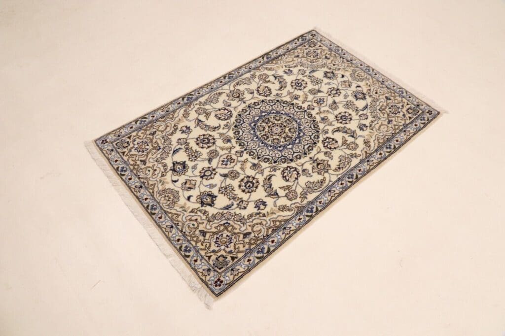 Perserteppich Super Nain 9 La 136 x 88 cm Wolle handgeknüpft