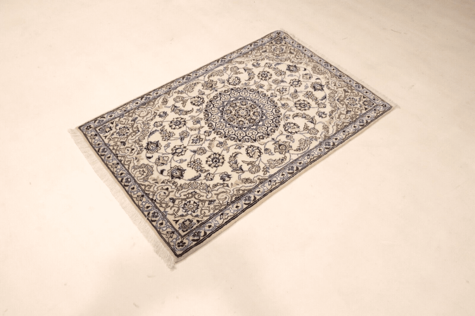 Perserteppich Super Nain 9 La 136 x 88 cm Wolle handgeknüpft