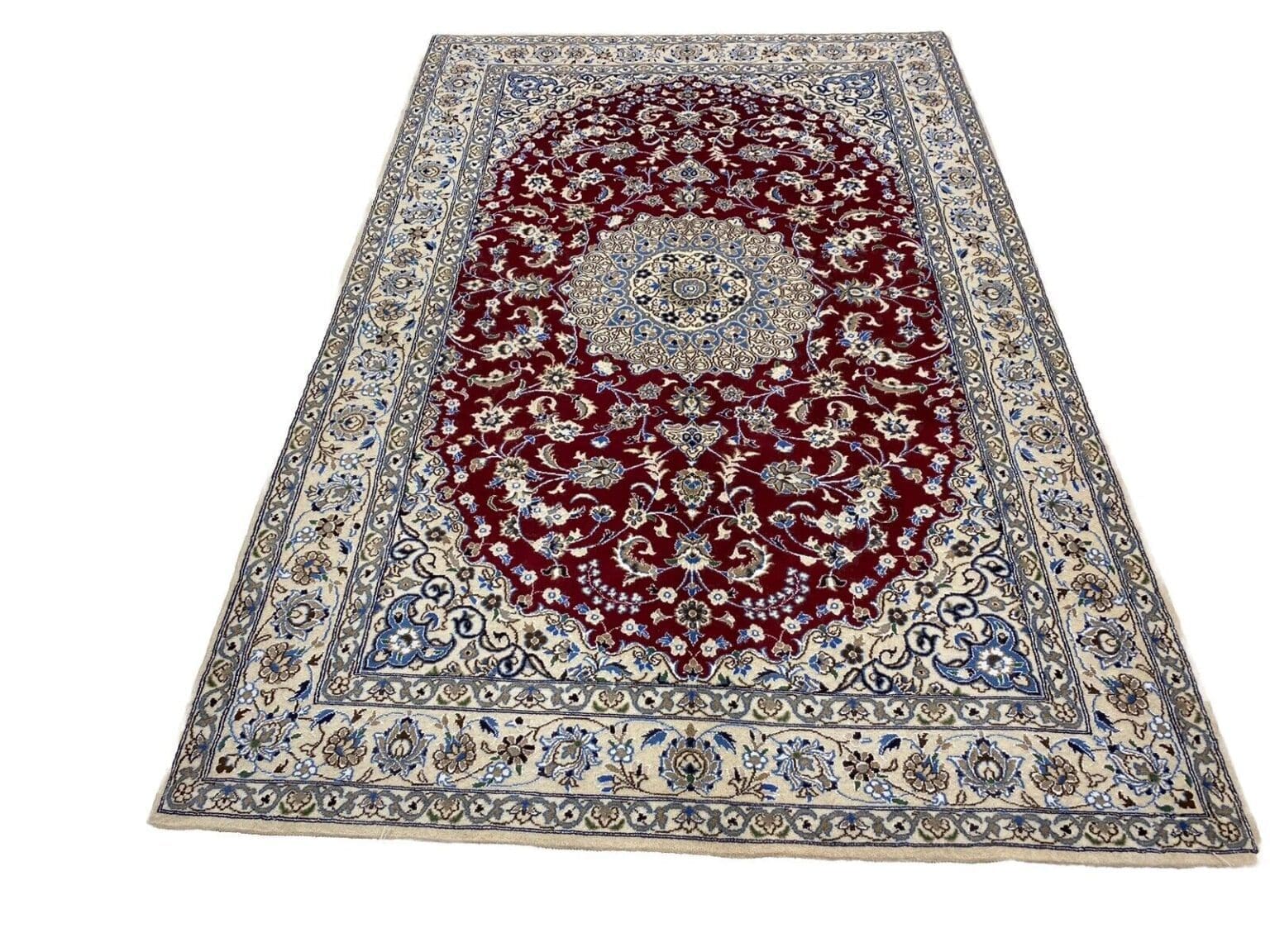 Perserteppich Nain 240 x 158 cm Schurwolle handgeknüpft