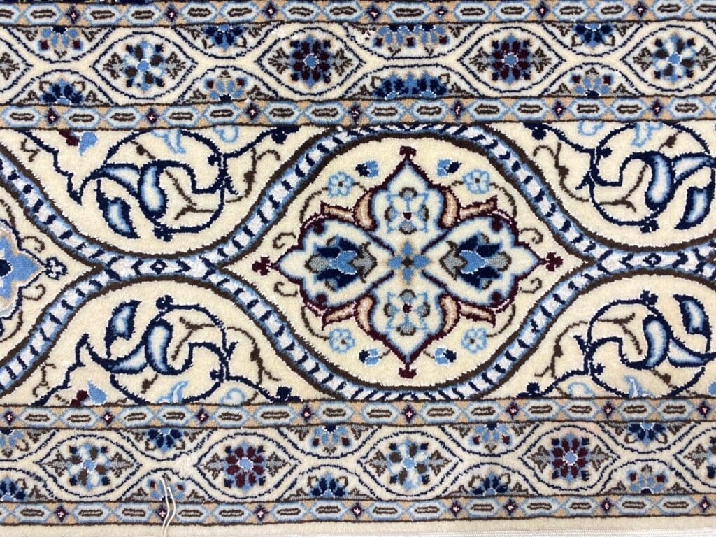 Perserteppich Nain 259 x 183 cm Korkwolle handgeknüpft
