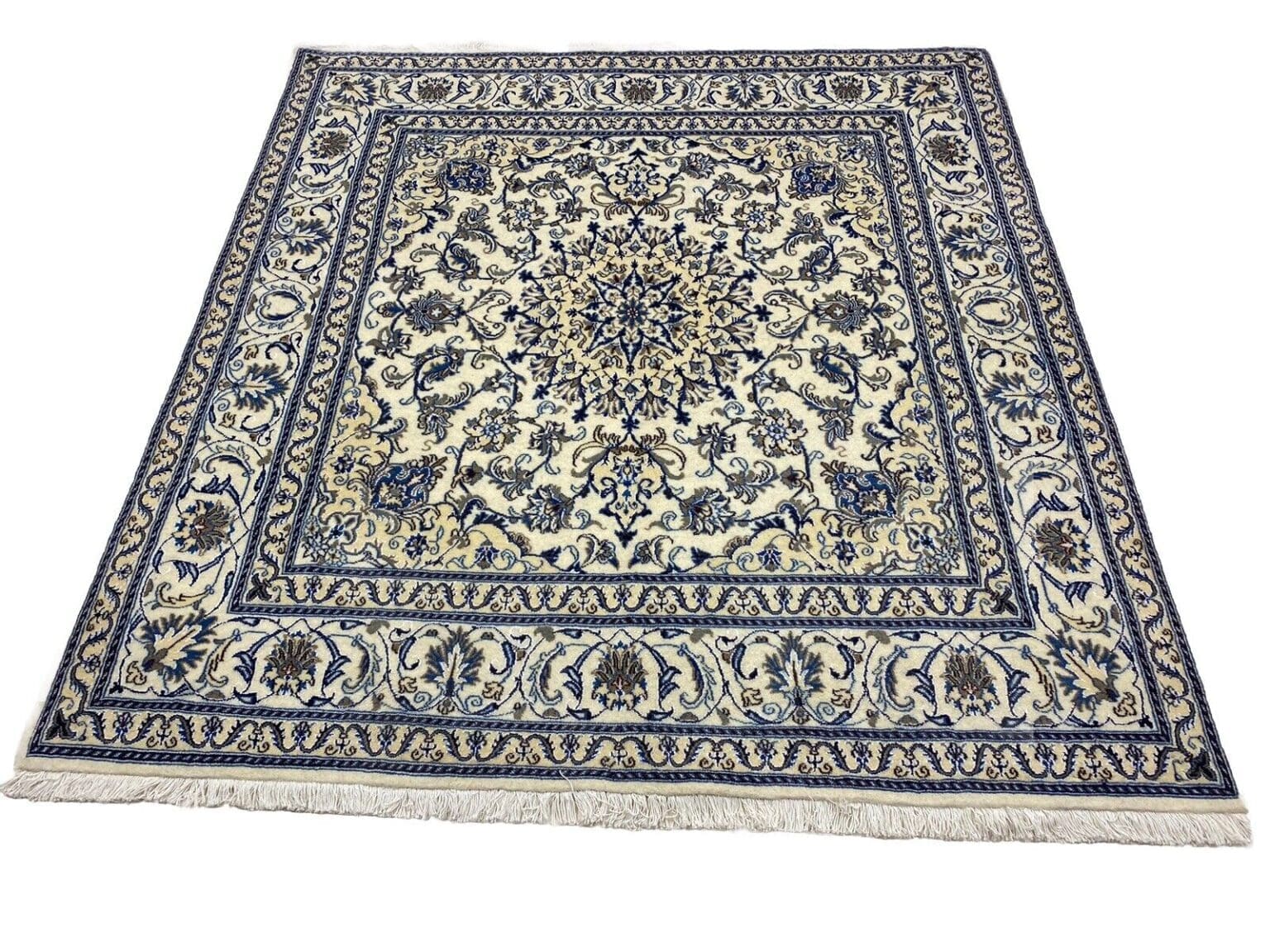 Perserteppich Nain 207 x 193 cm Wolle handgeknüpft