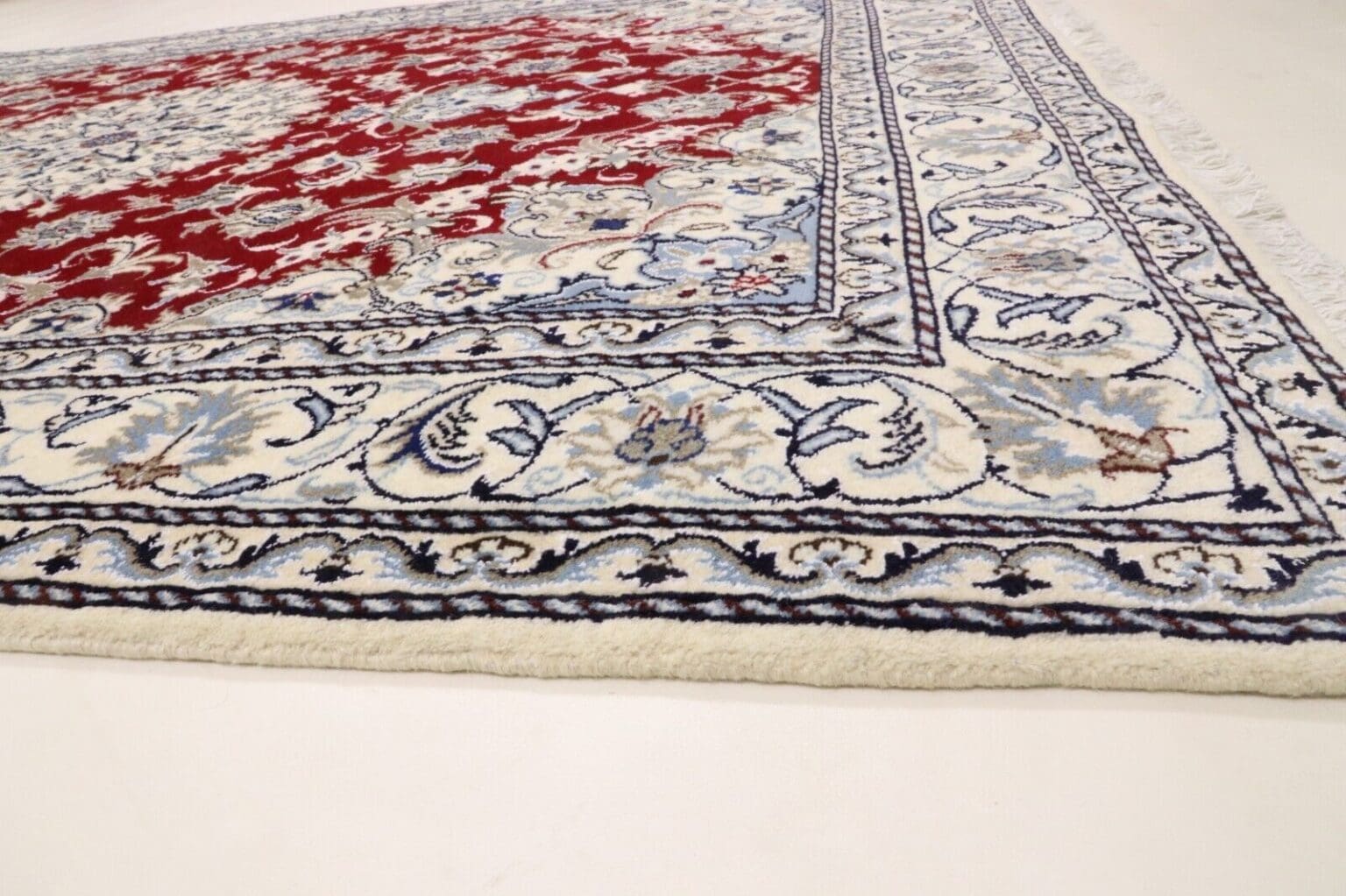 orientteppich-super-nain-mit-seide-237-x-164-cm-ca-300000-knoten-m-1-3 Perserteppich Nain 237 x 164 cm Schurwolle handgeknüpft