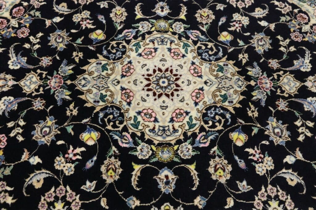 Perserteppich Nain 135 x 90 cm Korkwolle handgeknüpft