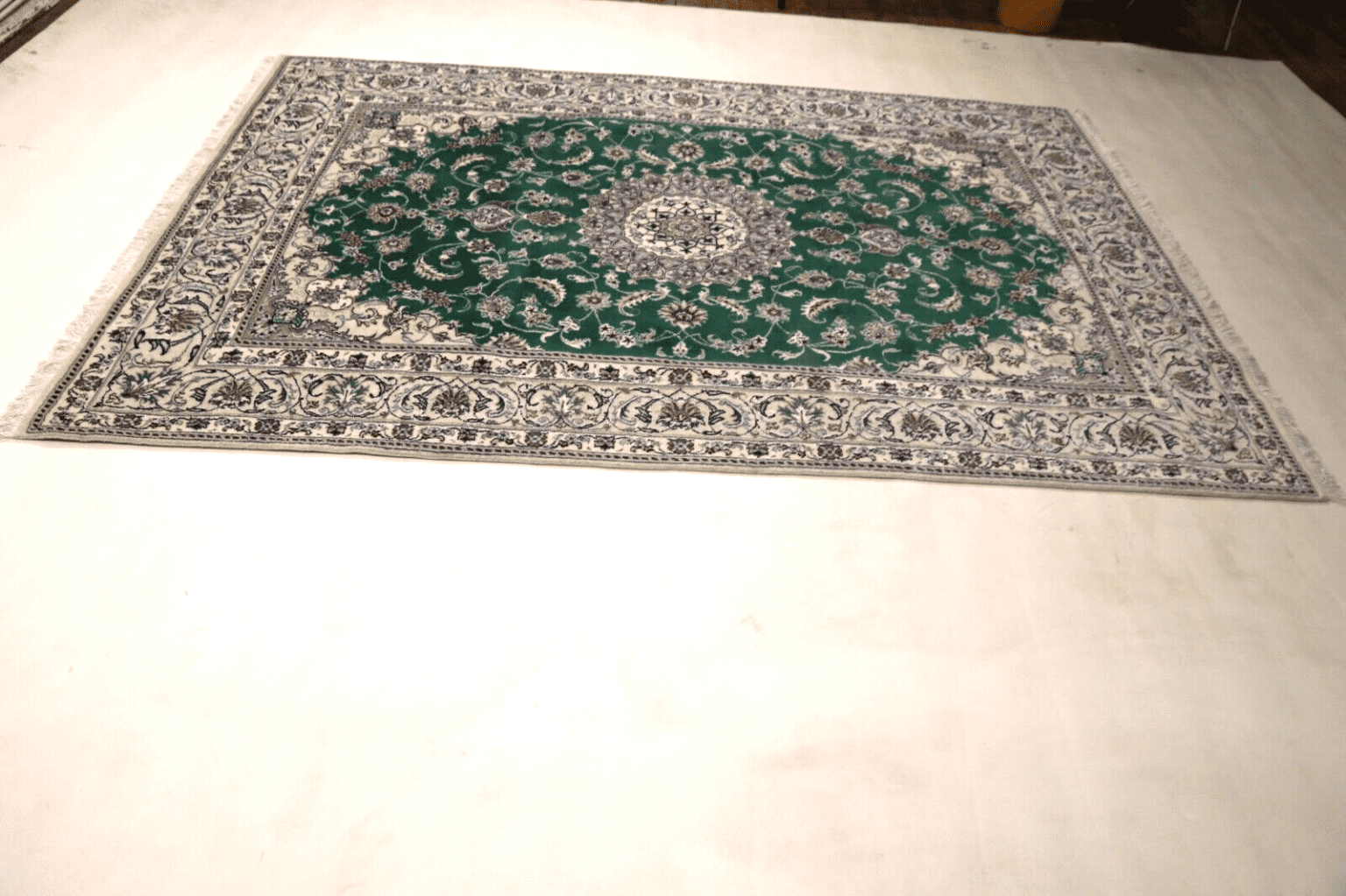 Perserteppich Nain 292 x 192 cm Schurwolle handgeknüpft