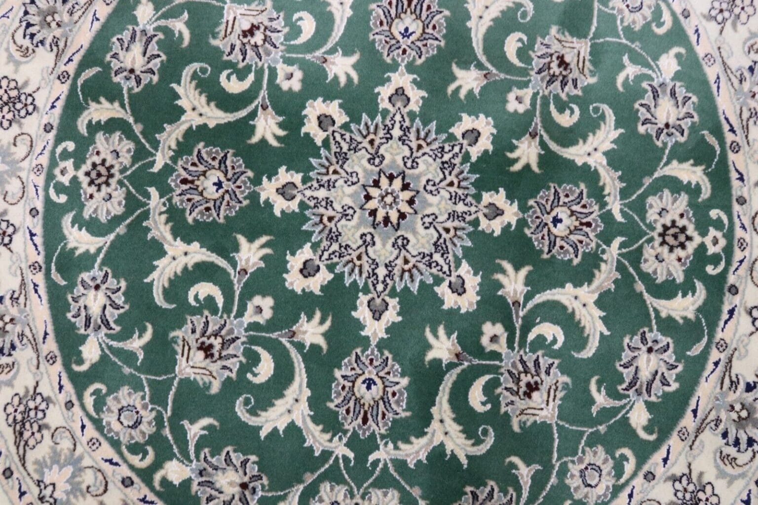 perserteppich-rund-150x150-cm-300000-knoten-m-90-schurwolle-10 Perserteppich Nain 150 x 150 cm Wolle handgeknüpft
