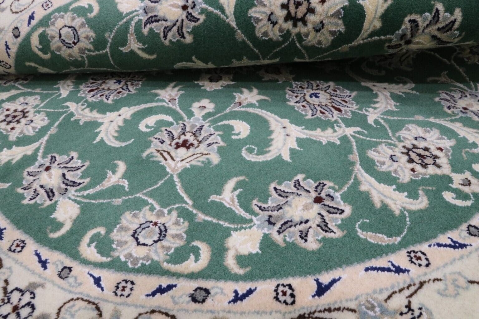 perserteppich-rund-150x150-cm-300000-knoten-m-90-schurwolle-10-1-1 Perserteppich Nain 150 x 150 cm Wolle handgeknüpft