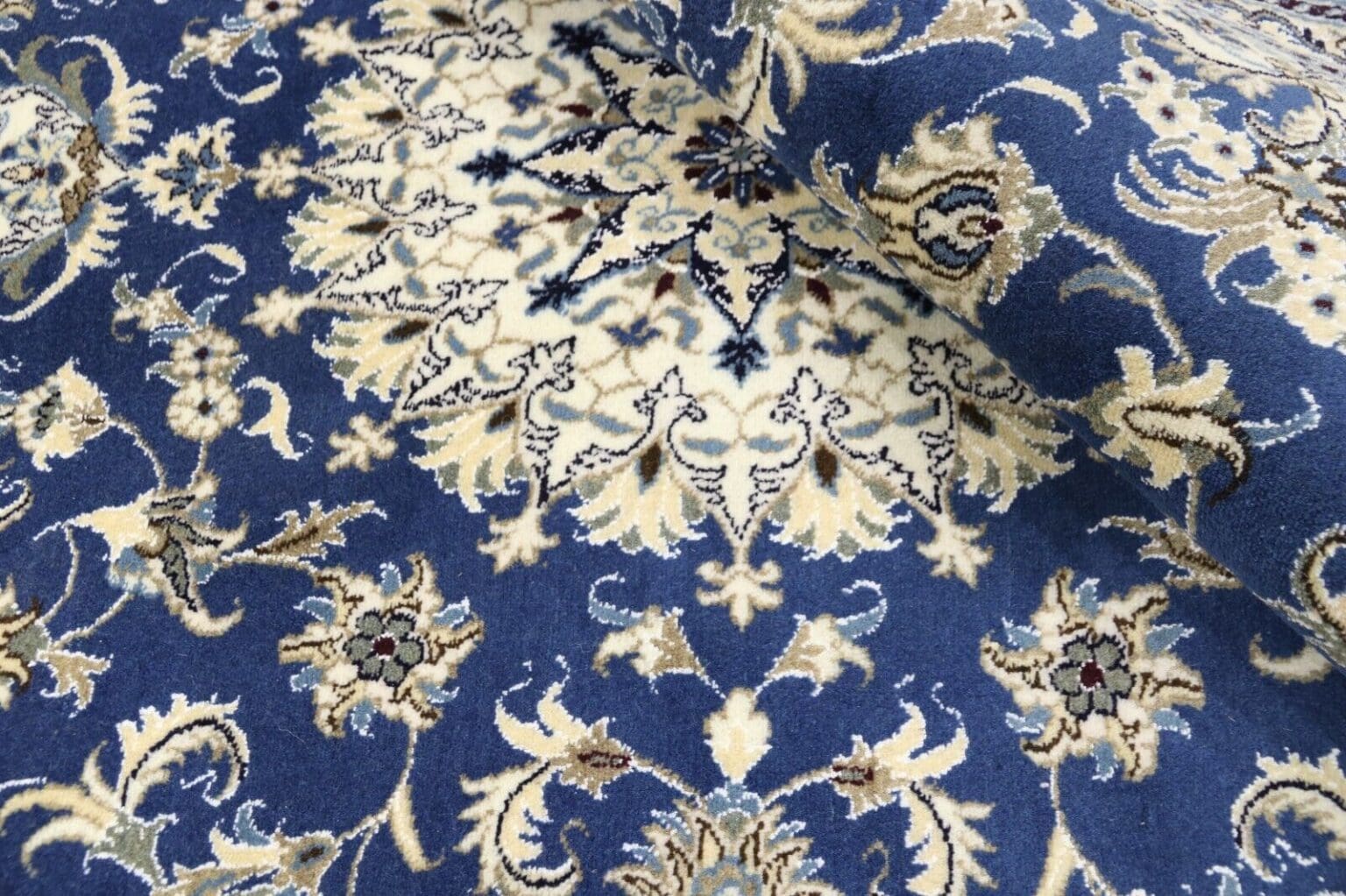 wunderschoner-orientteppich-244-x-168-cm-ca-300000-knoten-m-90-1-1 Perserteppich Nain 244 x 168 cm Schurwolle handgeknüpft