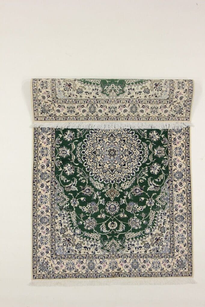 Perserteppich Nain 202 x 133 cm Wolle handgeknüpft