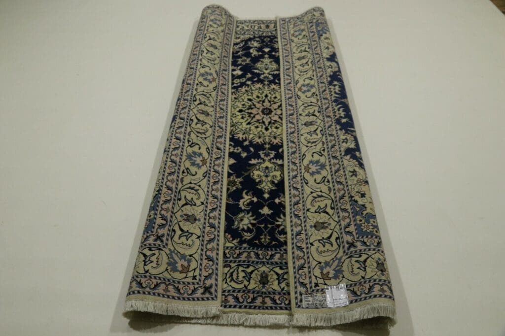 Perserteppich Nain 230 x 169 cm Wolle handgeknüpft