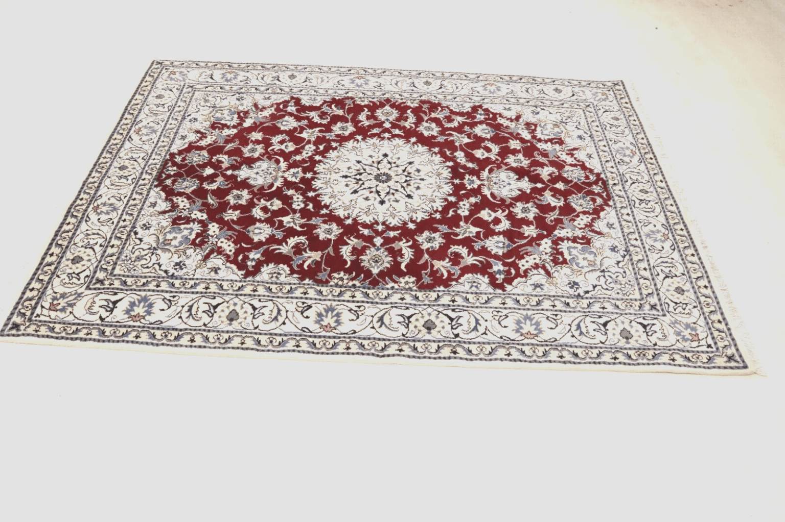 Perserteppich Nain 237 x 161 cm Wolle handgeknüpft