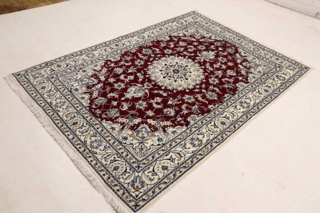Perserteppich Nain 237 x 161 cm Wolle handgeknüpft