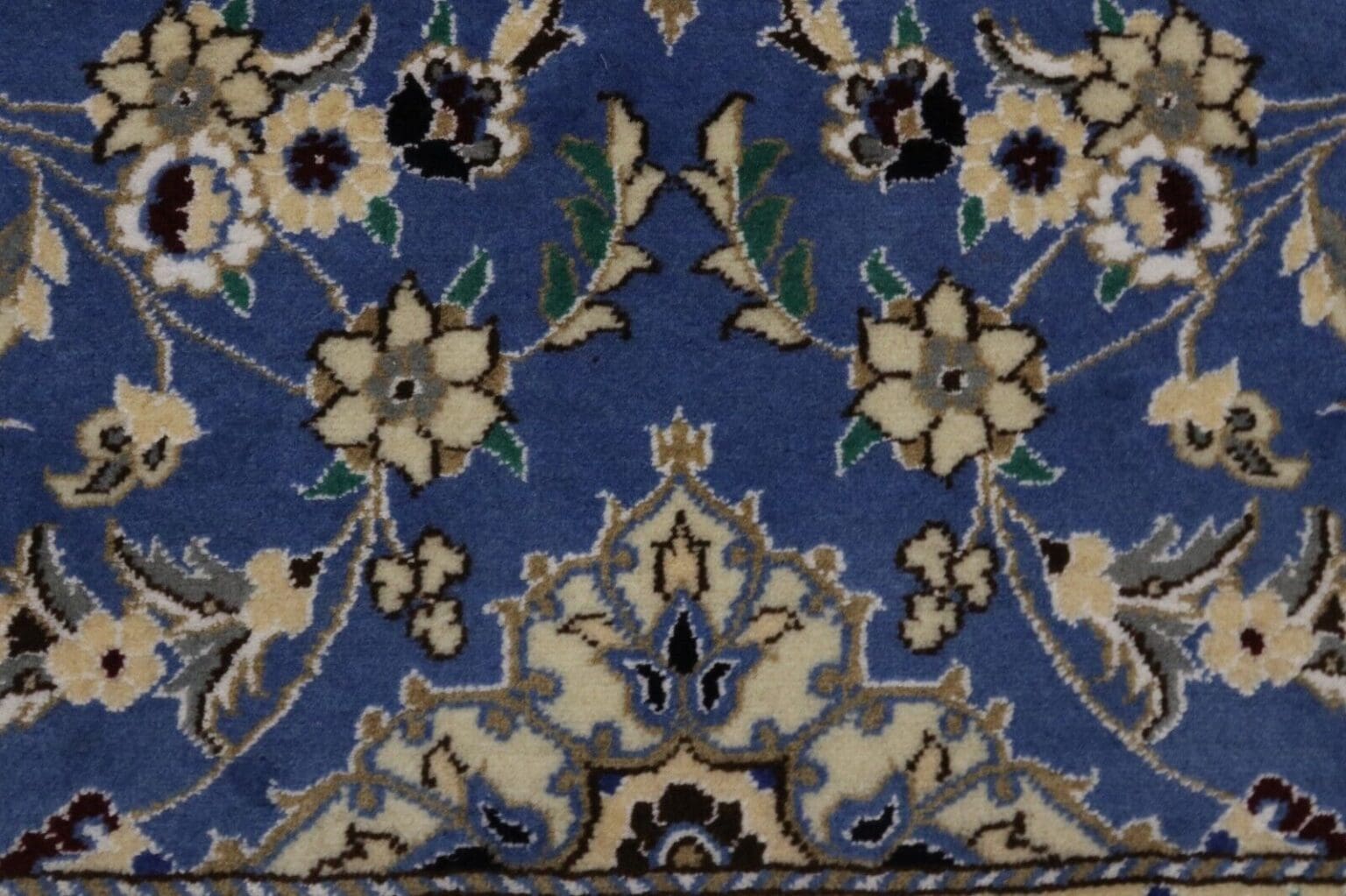 Perserteppich Nain 298 x 82 cm handgeknüpft (Verkauft)
