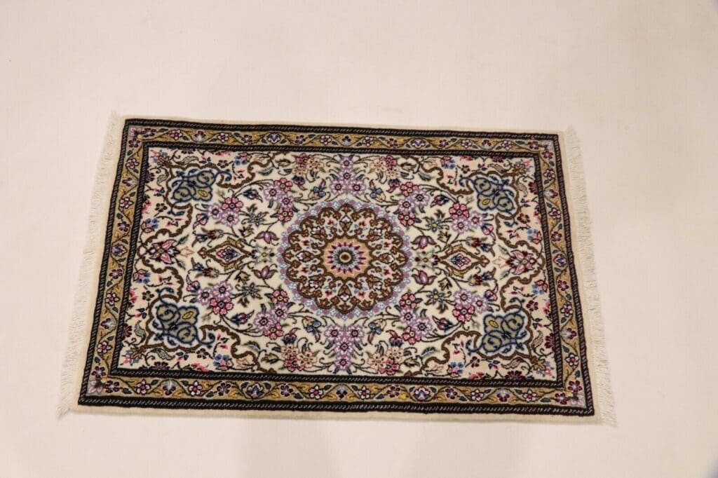 Perserteppich Nain 90 x 60 cm Wolle handgeknüpft