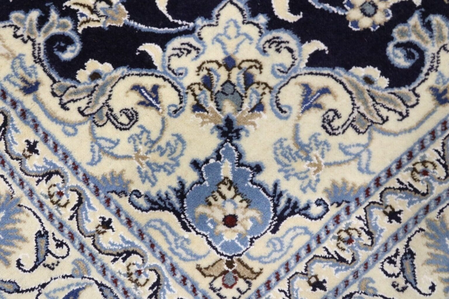 wunderschoner-orientteppich-nain-200-x-146-cm-300000-knoten-m-90-1-10 Perserteppich Nain 200 x 146 cm Wolle handgeknüpft