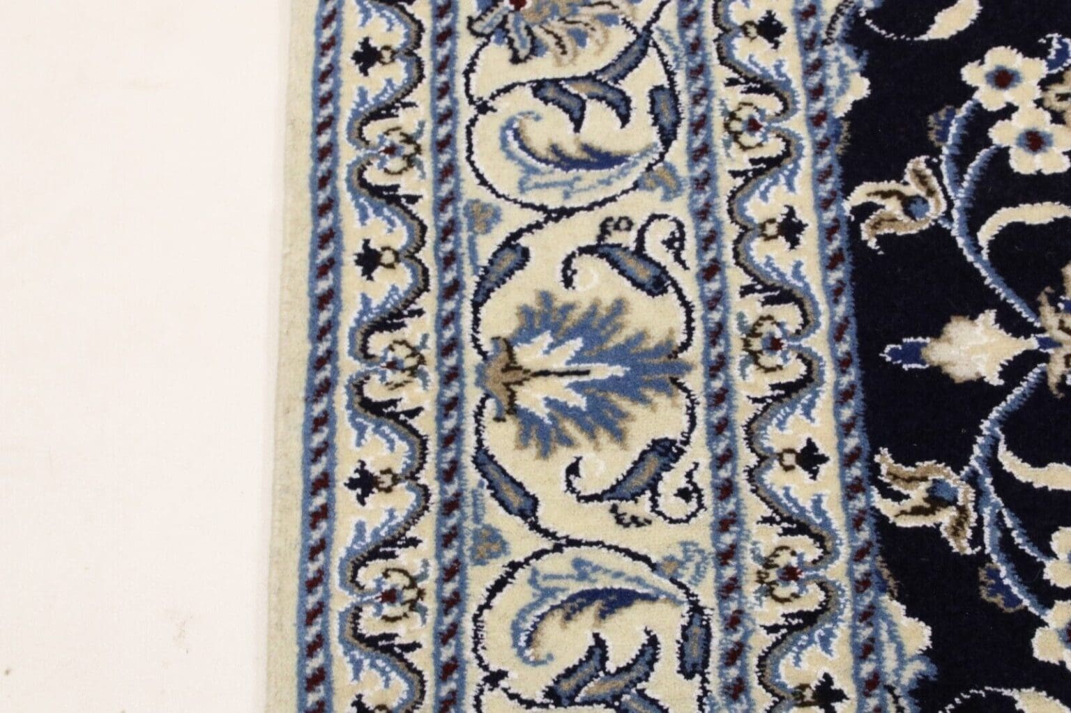 wunderschoner-orientteppich-nain-200-x-146-cm-300000-knoten-m-90-1-12 Perserteppich Nain 200 x 146 cm Wolle handgeknüpft