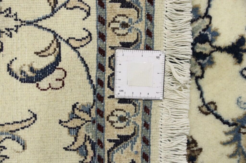 Perserteppich Nain 380 x 80 cm Schurwolle handgeknüpft