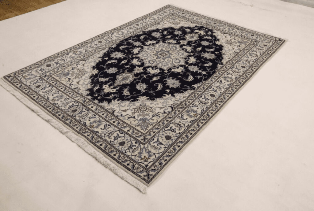 wunderschoner-orientteppich-242-x-160-cm-300000-knoten-m-90-1-2 Perserteppich Nain 242 x 160 cm Schurwolle handgeknüpft