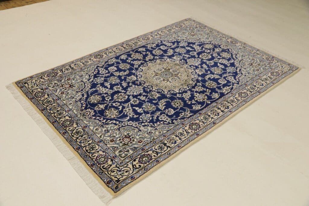 Perserteppich Nain 175 x 116 cm Wolle handgeknüpft