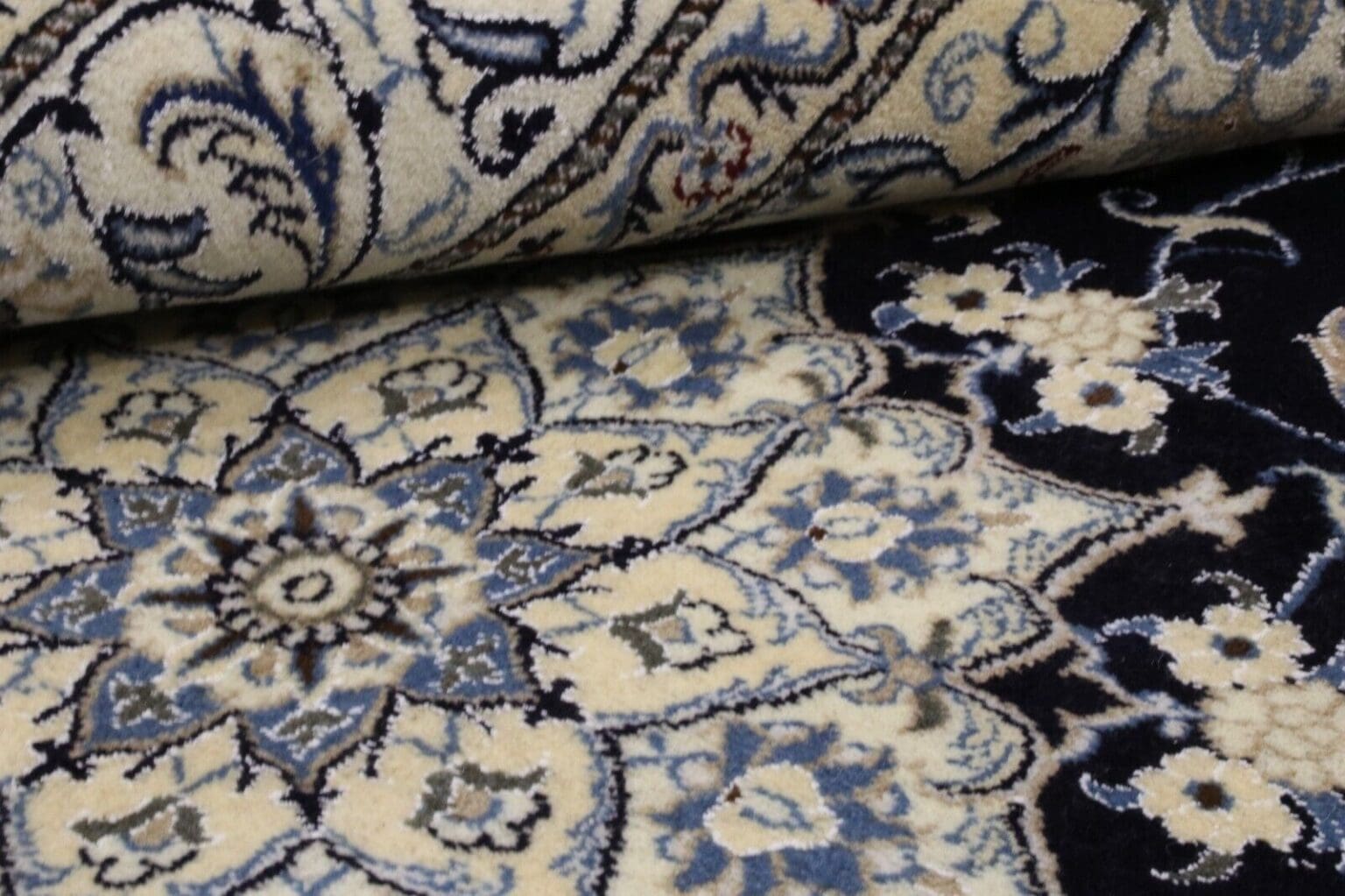 wunderschoner-orientteppich-242-x-160-cm-300000-knoten-m-90-1-6 Perserteppich Nain 242 x 160 cm Schurwolle handgeknüpft