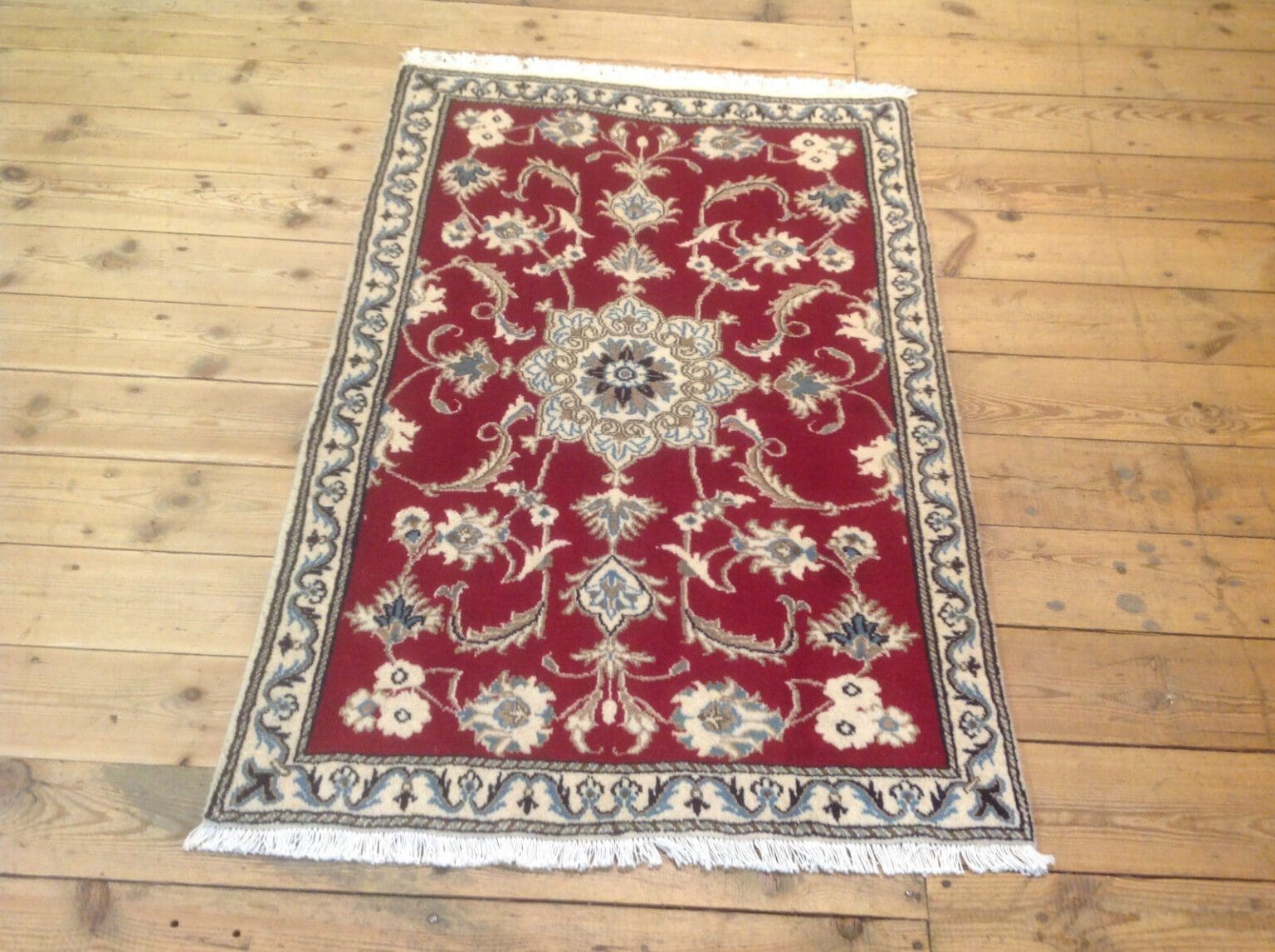 Perserteppich Nain 130 x 80 cm Schurwolle handgeknüpft