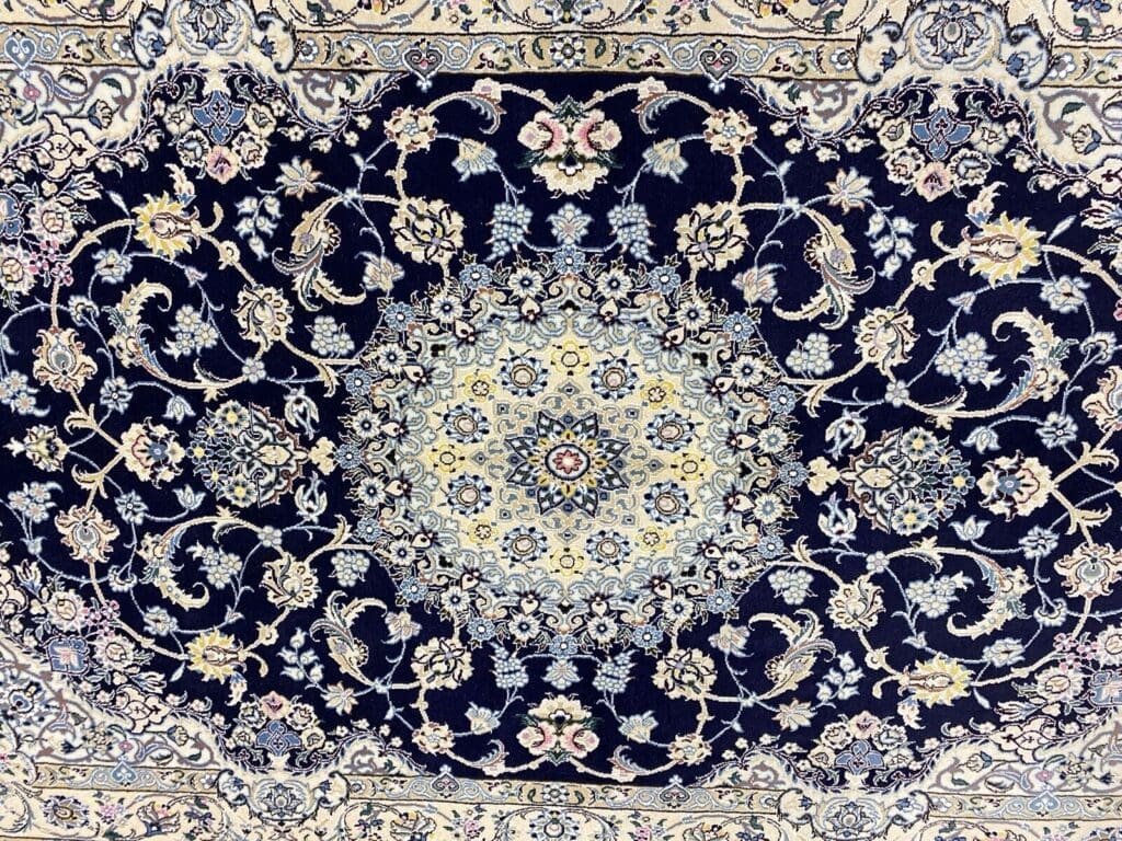 Perserteppich Nain 255 x 158 cm Wolle handgeknüpft
