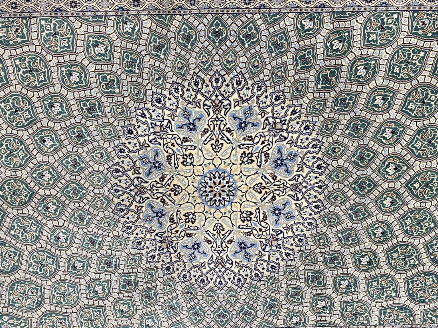 Perserteppich Nain 261 x 181 cm Korkwolle handgeknüpft