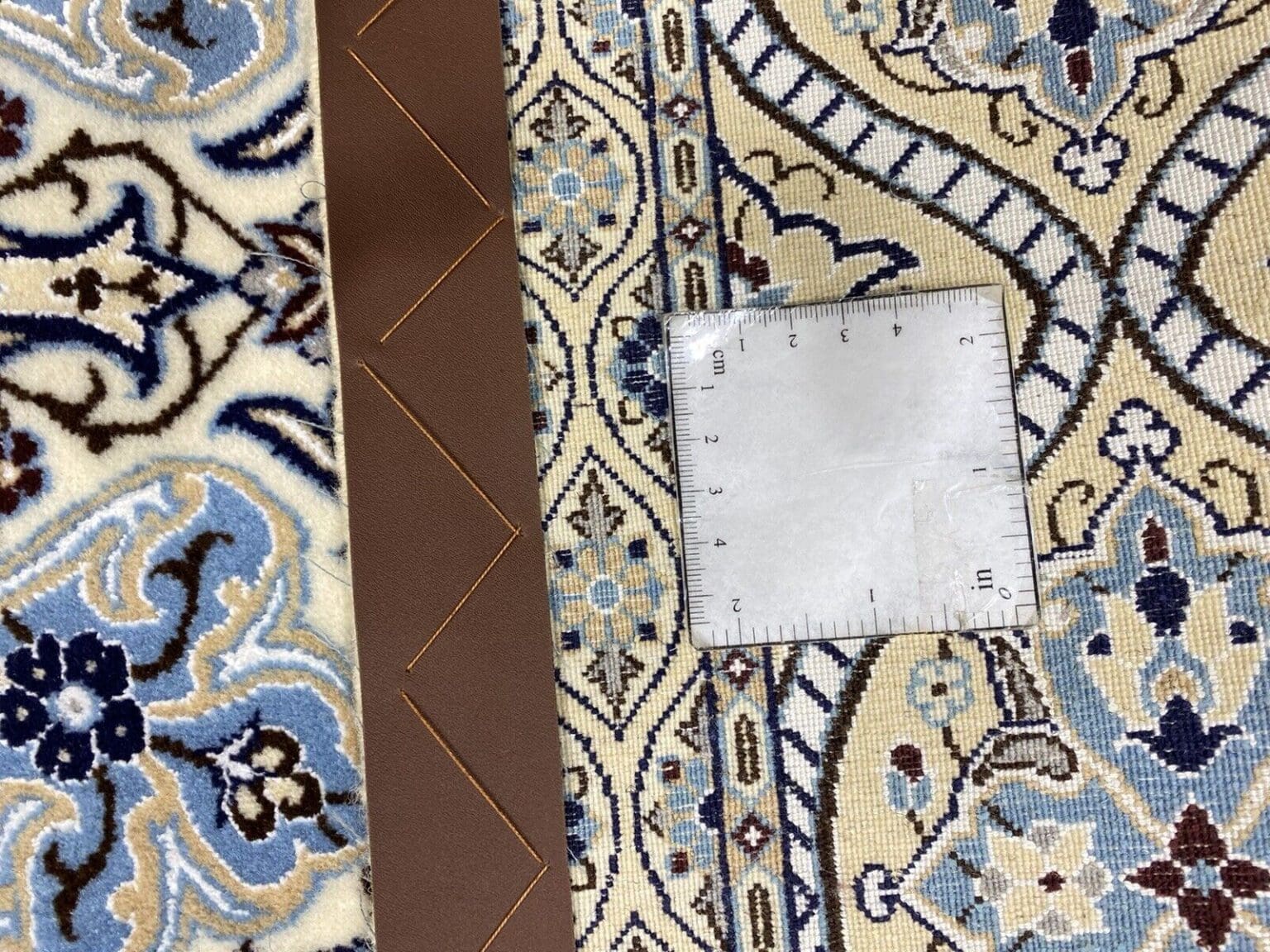 Perserteppich Nain 261 x 181 cm Korkwolle handgeknüpft