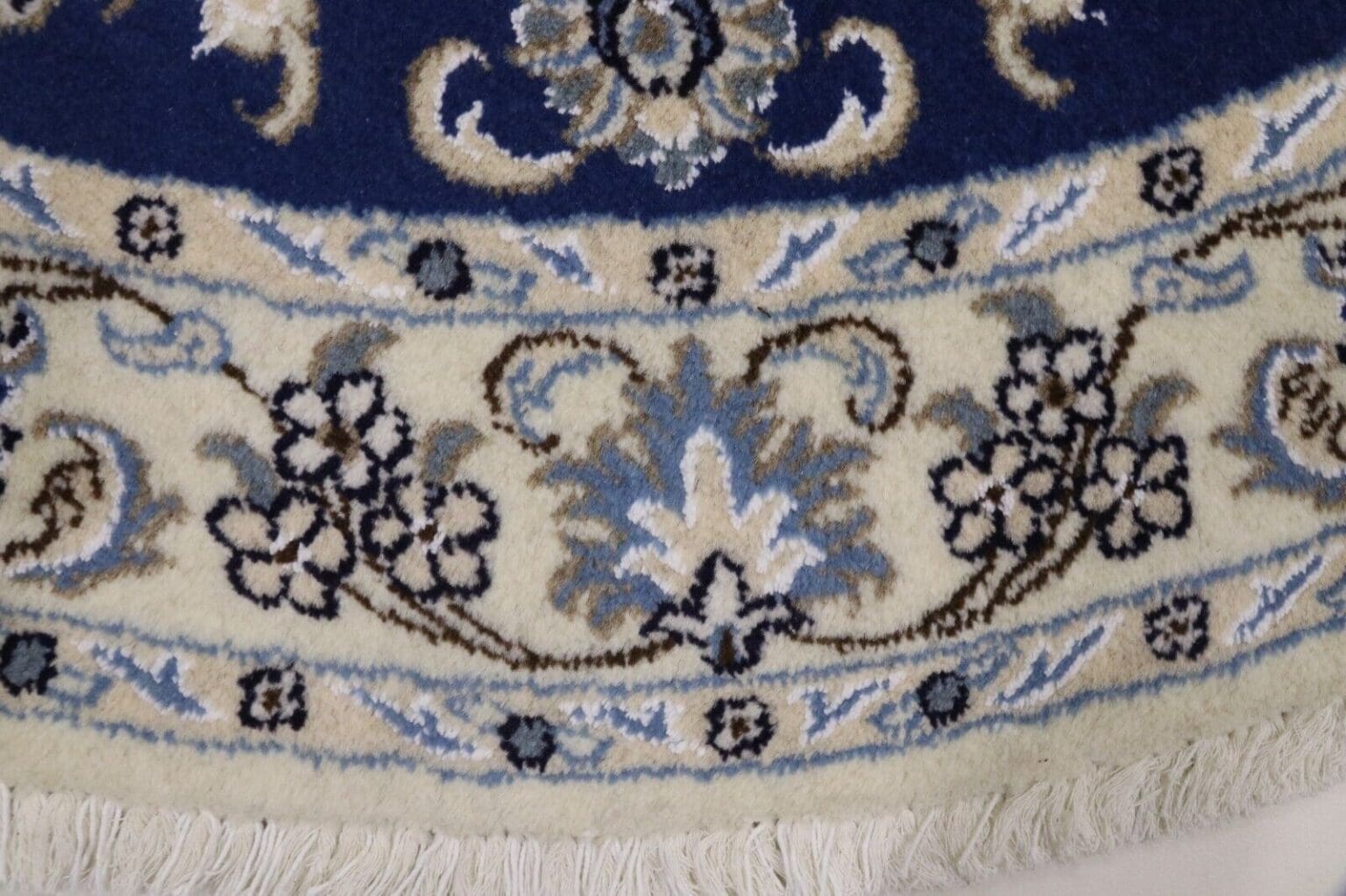runder-orientteppich-super-nain-150x150-cm-ca-300000-knoten-m-aus-90-1-2 Perserteppich Nain 150 x 150 cm Wolle handgeknüpft