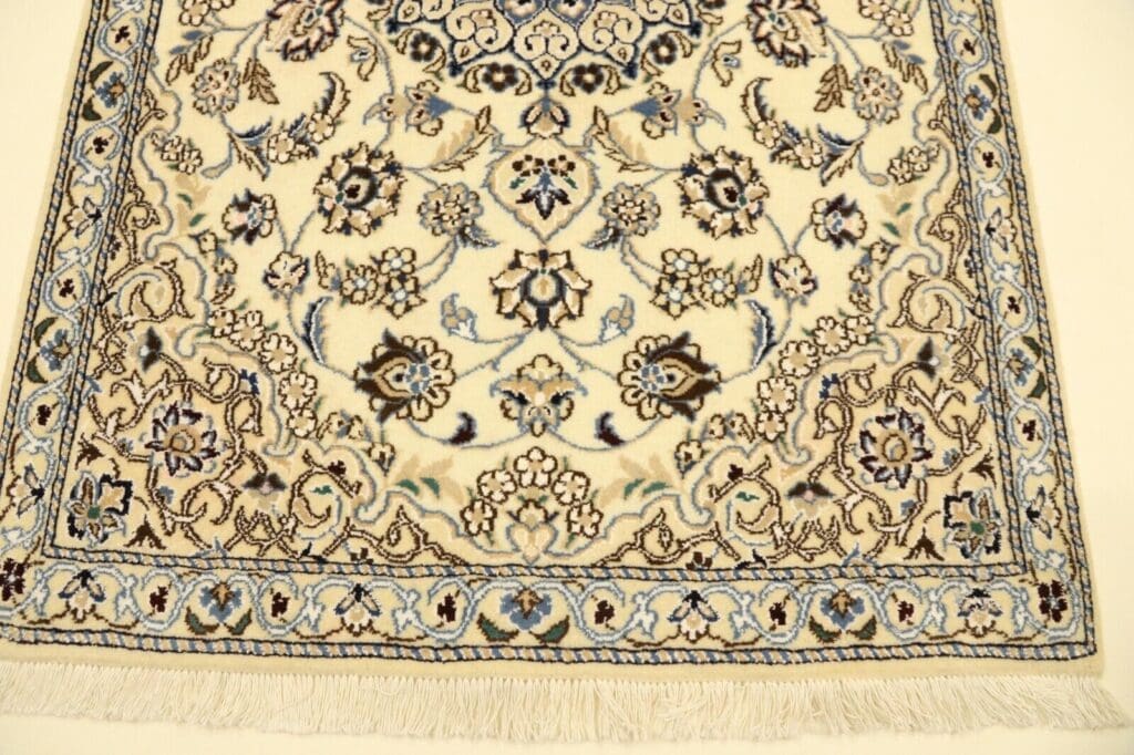 Perserteppich Nain 136 x 87 cm Korkwolle handgeknüpft