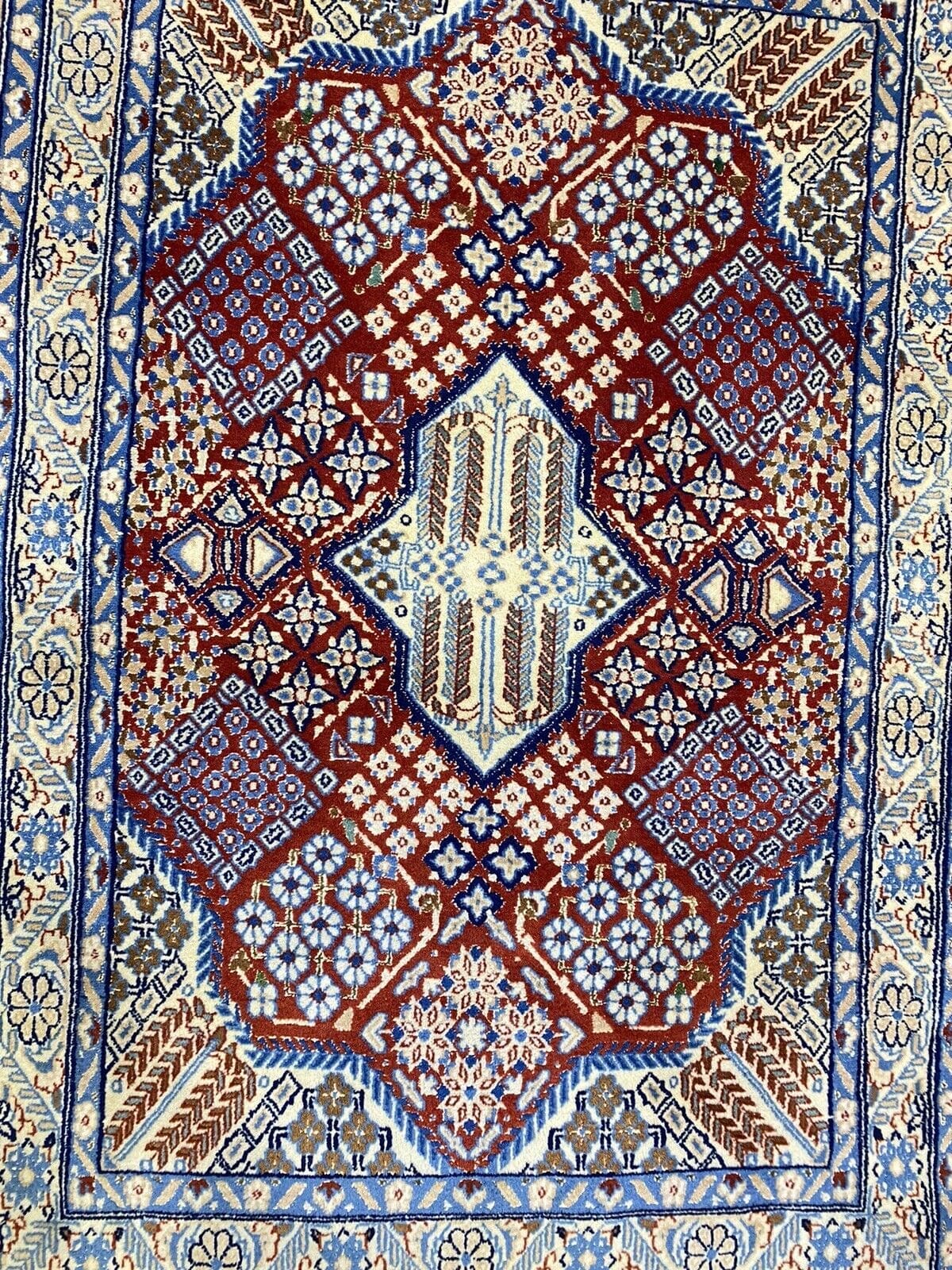 Perserteppich Nain 120 x 80 cm Korkwolle handgeknüpft