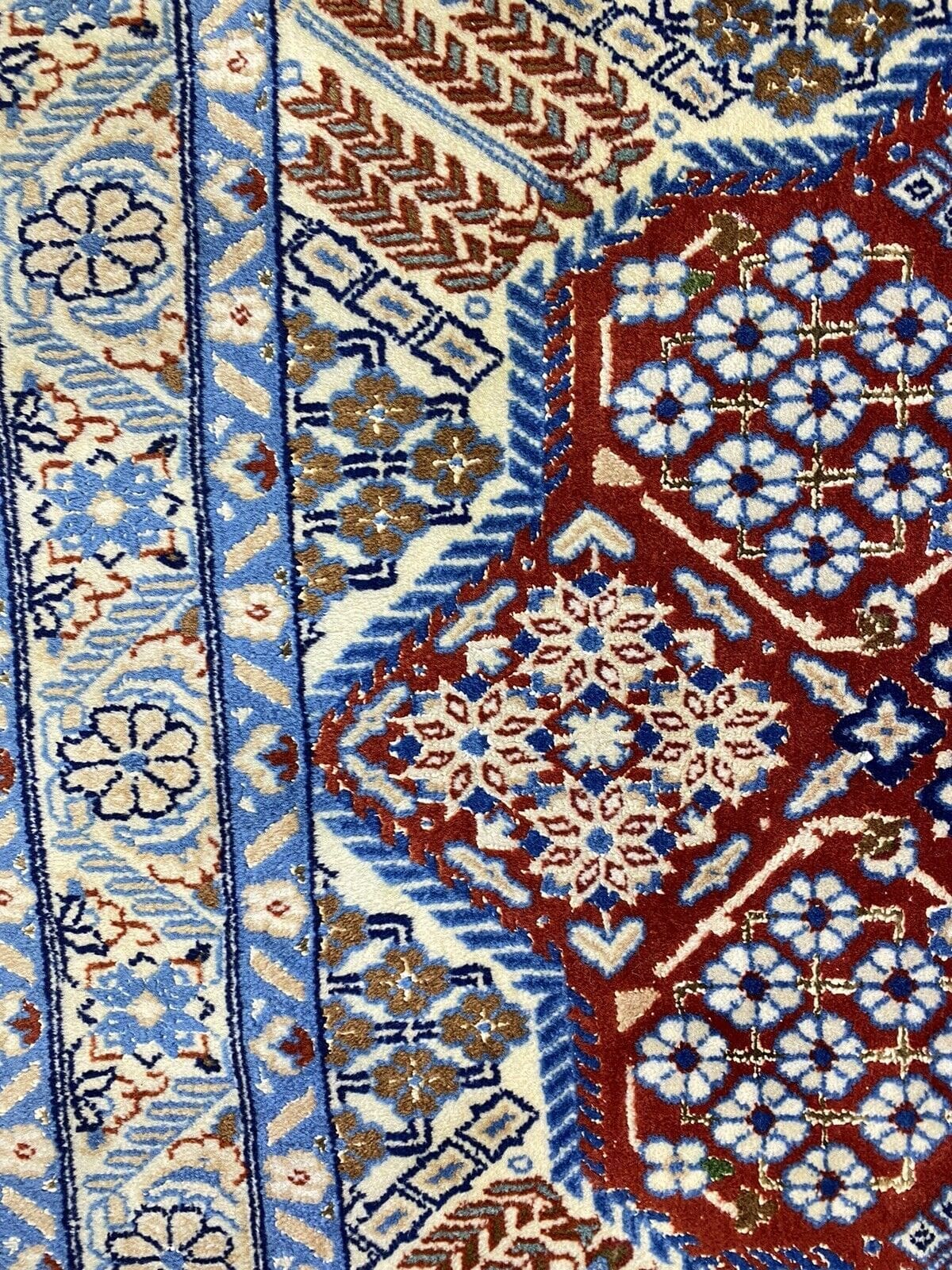 Perserteppich Nain 120 x 80 cm Korkwolle handgeknüpft