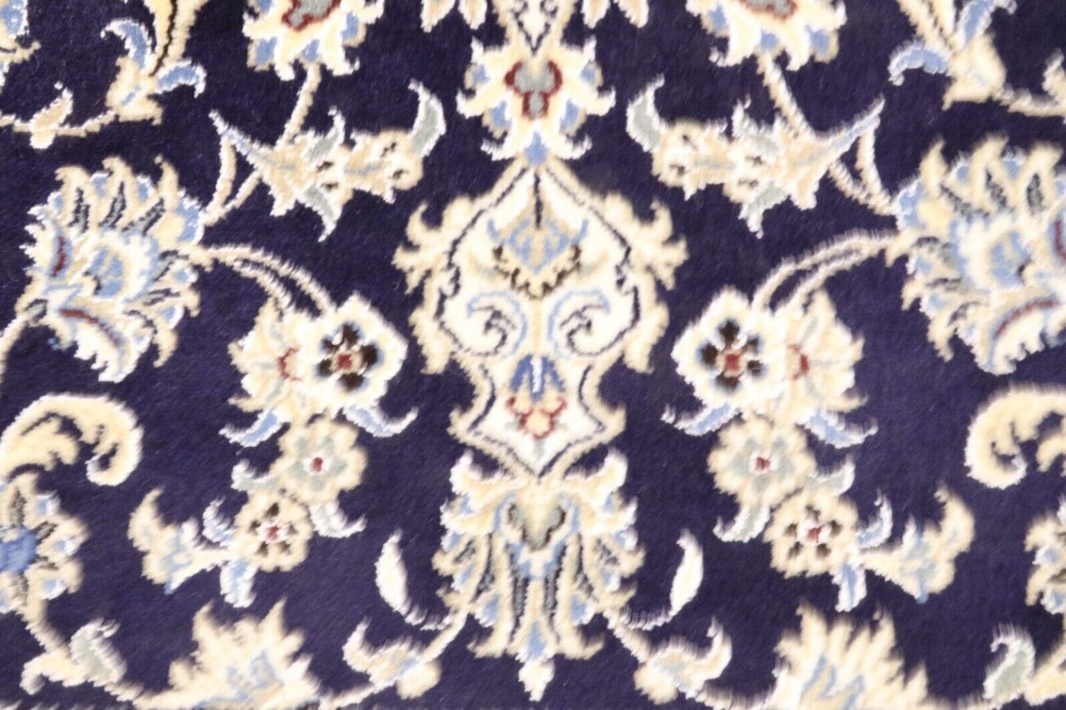Perserteppich Nain 280 x 77 cm Wolle handgeknüpft
