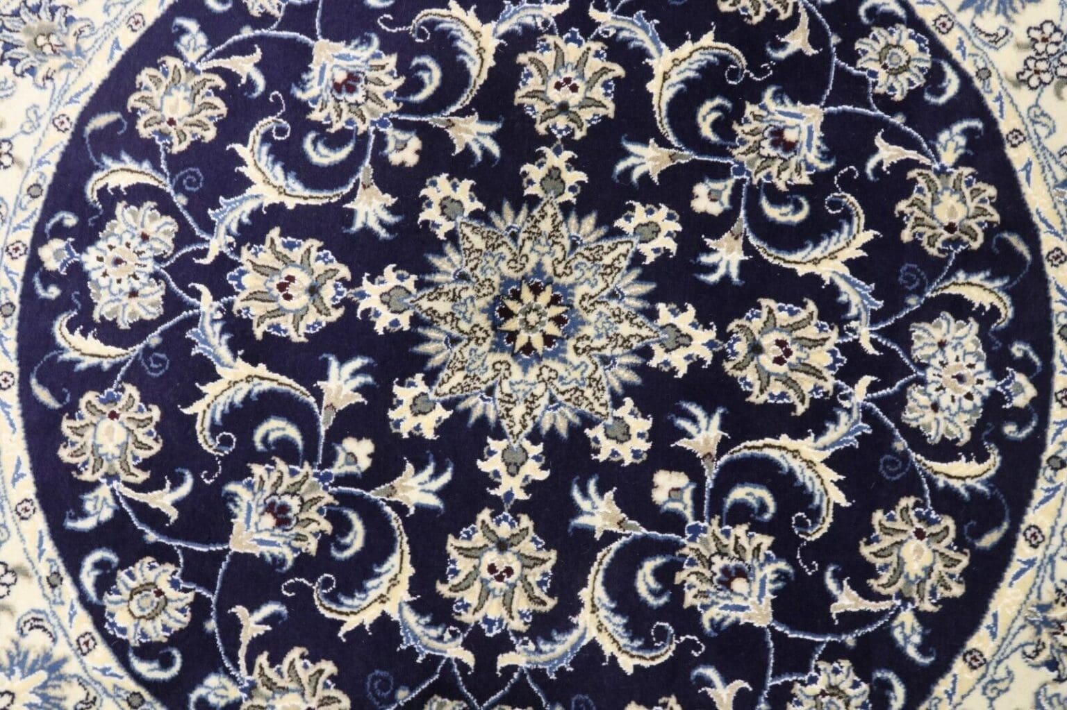 Perserteppich Nain 100 x 100 cm Schurwolle handgeknüpft