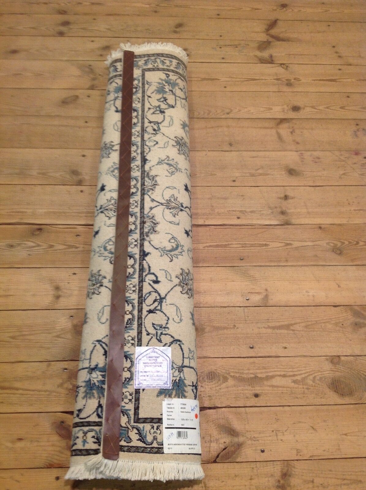 Perserteppich Nain 135 x 85 cm Wolle handgeknüpft
